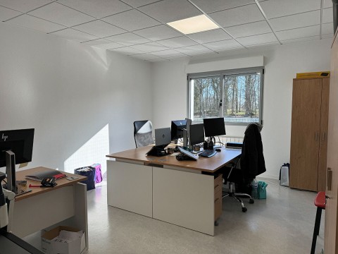 Vente Bureaux / Locaux professionnels, 21 m2 dans les Côtes d'Armor (22) en France