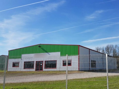 Vente Local d'activité de 800 m2 dans une zone artisanale, à Wassy (52130) en France