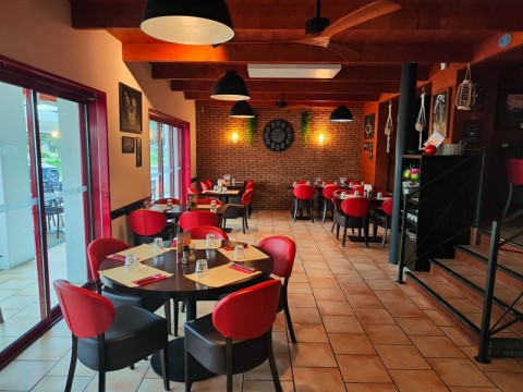 Vente Restaurant 80 couverts avec terrasse dans une zone touristique, à Saint-Jean-de-Monts (85160)