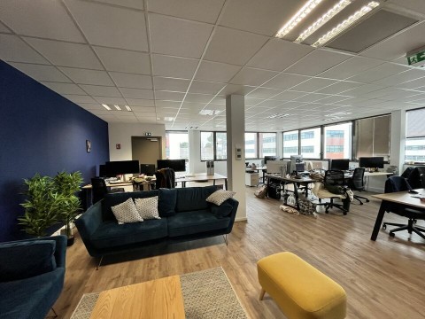 Vente Bureaux / Locaux professionnels, 167 m2 à Pessac (33600) en France