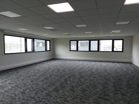 Vente Bureaux / Locaux professionnels, 187 m2 à Changé (53810)