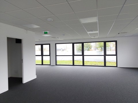 Vente Bureaux / Locaux professionnels, 164 m2 à Changé (53810) en France