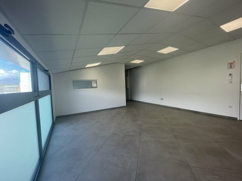 Vente Bureaux / Locaux professionnels, 55 m2 à La Ravoire (73490)