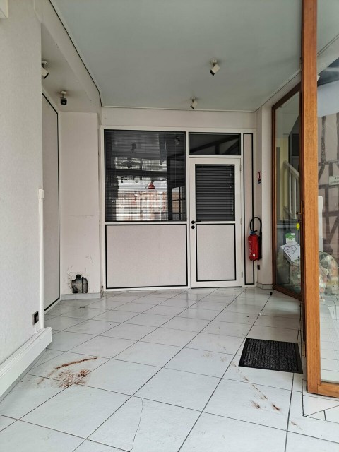 Vente Local commercial de 136 m2, à Châlons-en-Champagne (51000) en France
