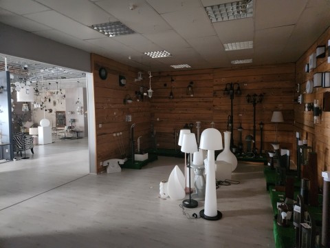 Vente Commerce de détail de luminaire et décoration dans une zone commerciale, à Agen (47000)