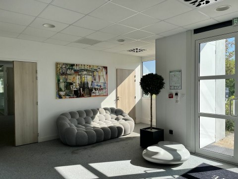 Vente Bureaux / Locaux professionnels, 1141 m2 à Mérignac (33700) en France