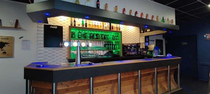 Vente Local pour bar, presse, FDJ avec la possibilité de restauration, à Landivy (53190)