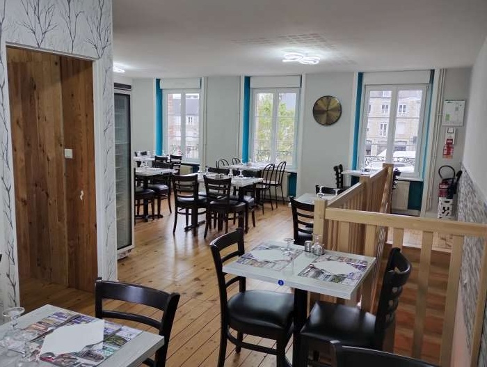 Vente Bar - restaurant avec logement dans le centre ville, à Brécey (50670) en France
