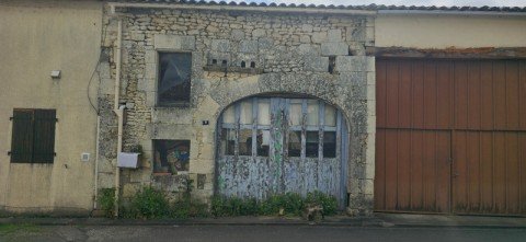 Vente Local commercial , 70 m2 à Mosnac (17240) en France