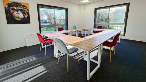 Vente Local d'activité / Entrepôt, Bureaux / Locaux professionnels, 4750 m2 à Fontenay-sur-Eure (28630)