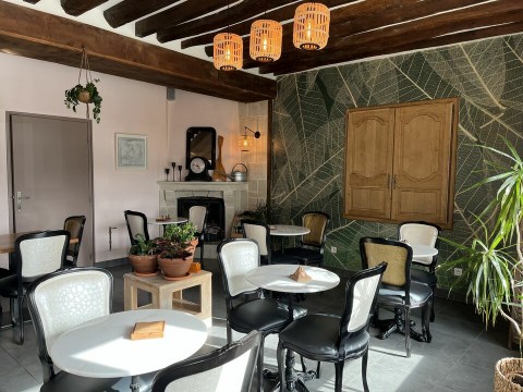 Vente Bar, Hôtel restaurant de 14 chambres dans un centre ville dynamique, proche de Chartres (28000)