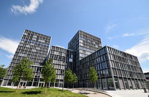 Vente Bureaux / Locaux professionnels Surfaces de bureaux de 1'400 m2 à Lancy Pont-Rouge, 1000 m2 dans la région de Genève en Suisse