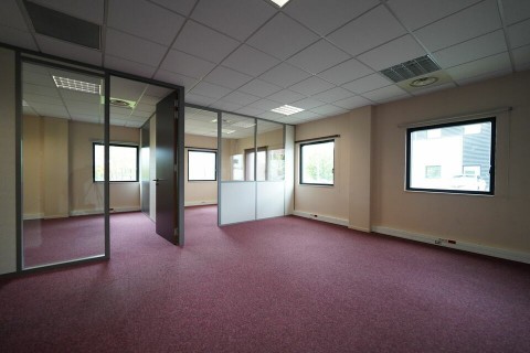 Vente Bureaux / Locaux professionnels, 58 m2 à Rillieux-La-Pape (69140)