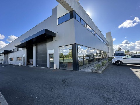 Vente Local d'activité / Entrepôt, 395 m2 à Mérignac (33700) en France