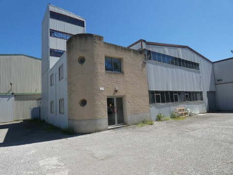 Vente Bureaux / Locaux professionnels, 110 m2 à Manosque (04100) en France