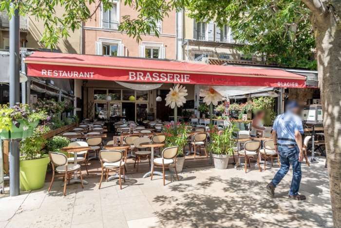 Vente Bar - restaurant en plein cœur de Vaison-La-Romaine (84110)