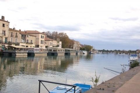 Vente Restaurant avec terrasse au bord de l'eau, à Agde (34300) en France