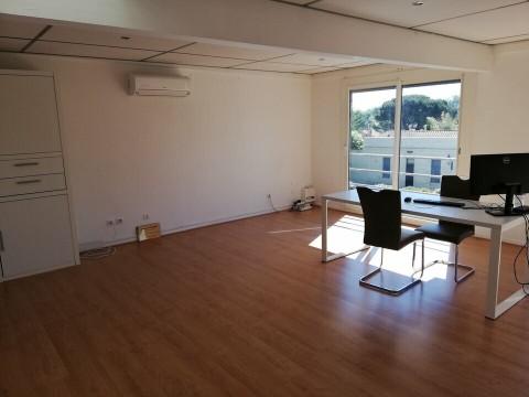 Vente Bureaux / Locaux professionnels, 32 m2 à Pessac (33600)