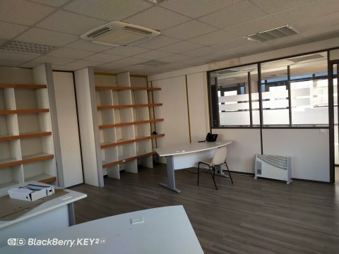 Vente Bureaux / Locaux professionnels, 303 m2 à Marseille 8ème (13008)