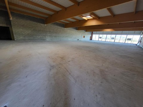 Vente Local d'activité / Entrepôt, 1000 m2 à Alençon (61000)