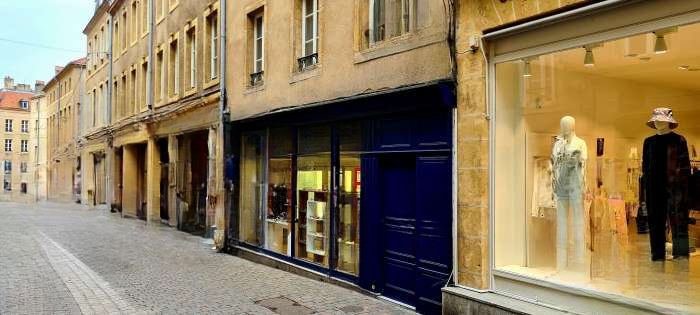 Vente Commerce de détail en optique lunetterie dans le centre ville piéton, à Metz (57000)