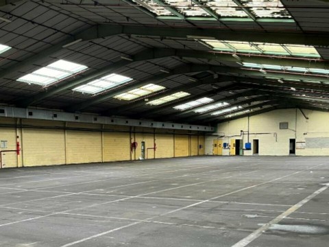 Vente Local d'activité / Entrepôt, 6000 m2 à Rouen (76000) en France