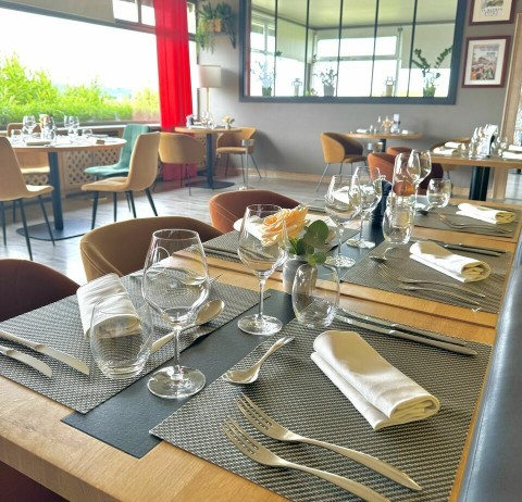 Vente Restaurant avec terrasse à Champigny (51370) en France