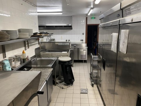Vente Brasserie, Loto dans une galerie d'un centre commercial, à Mougins (06250) en France