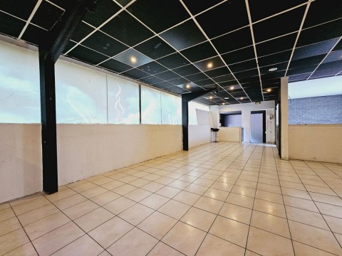 Vente Local commercial ou bureaux à Bourges (18000) en France