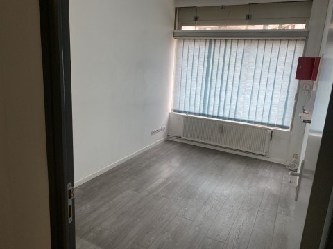 Vente Local commercial , 204 m2 à Ivry-sur-Seine (94200) en France