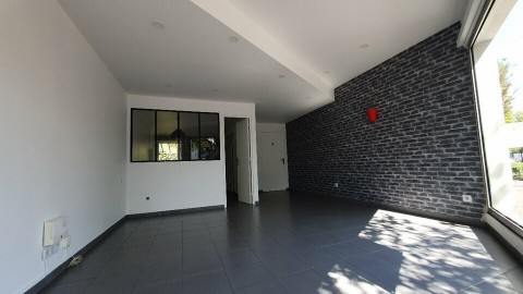 Vente Local commercial , 37 m2 à Noiseau (94880) en France