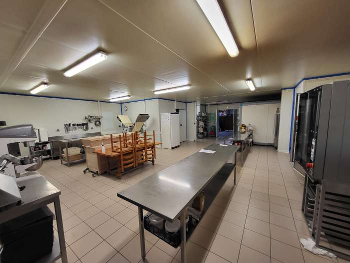 Vente Traiteur événementiel en plein centre d'une petite ville, à Hagetmau (40700) en France