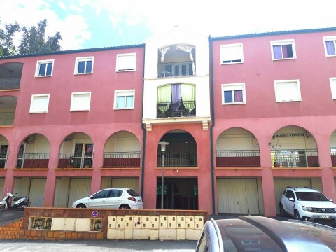 Vente Bureaux / Locaux professionnels, 49 m2 à Mamoudzou (97600) en France