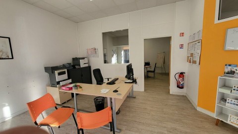 Vente Local commercial ou de service de 72 m2 dans une zone fréquentée, à Saint-Nazaire (44600)