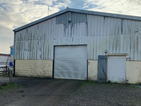 Vente Local d'activité / Entrepôt, 4850 pi2 à Saint-Omer (62500) en France