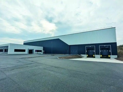 Vente Bâtiment d'activités de 1800 m2 à Woustviller (57145)