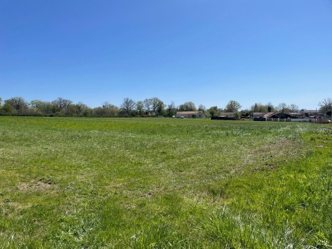 Vente Terrain, 17856 m2 à Saint-Genest-sur-Roselle (87260)