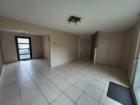 Vente Bureaux / Locaux professionnels, 55 m2 à Saint-Omer (62500) en France