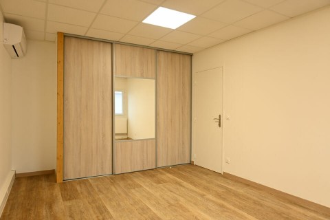 Vente Murs commerciaux, 129 m2 en centre ville, proche de Nantes (44000)