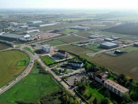 Vente Terrain, 100000 m2 à Longvic (21600) en France