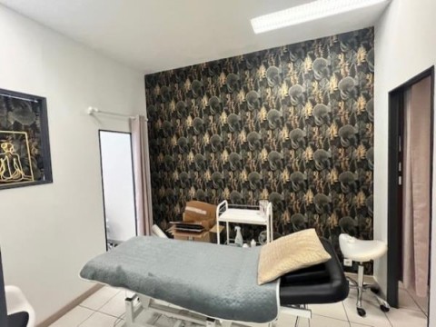 Vente Murs commerciaux, 130 m2 à Villeneuve-sur-Lot (47300) en France