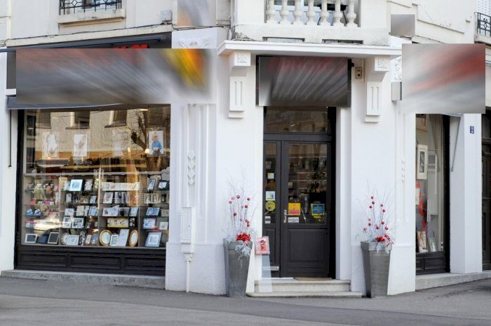 Vente Photographie - vente de matériel dans un quartier résidentiel et commerçant, à Metz (57000) en France